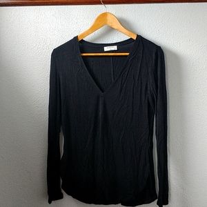 Babaton V-neck Top